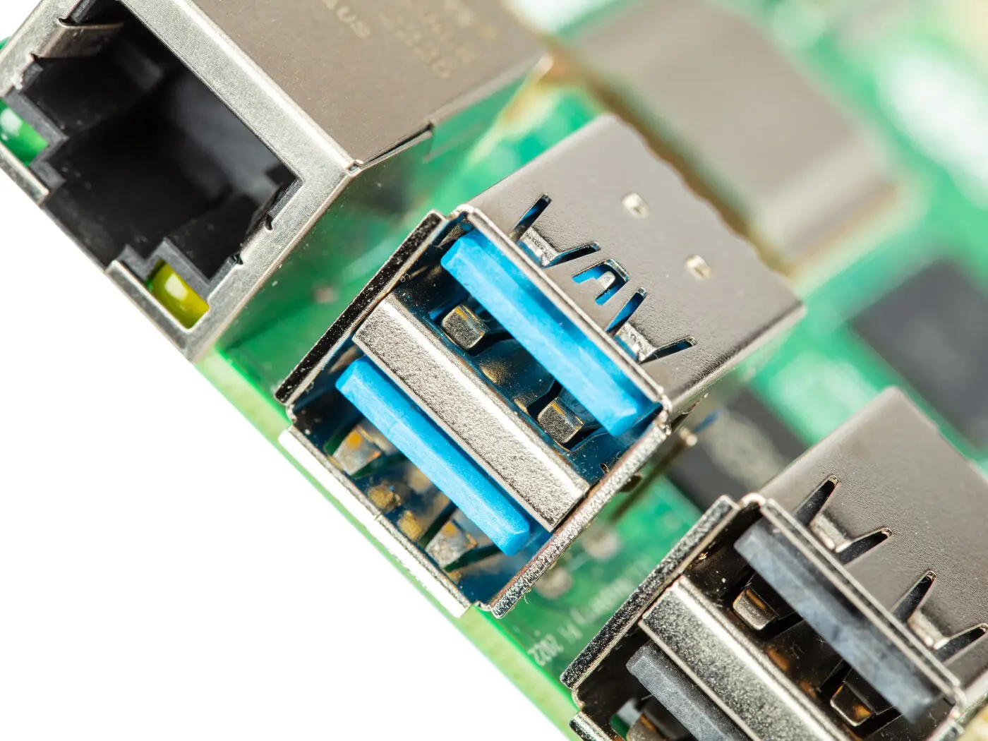     5 Cortex-A76   , ̽ α׷, PCIe ⰡƮ ̴, USB3.0, 4GB, 8GB