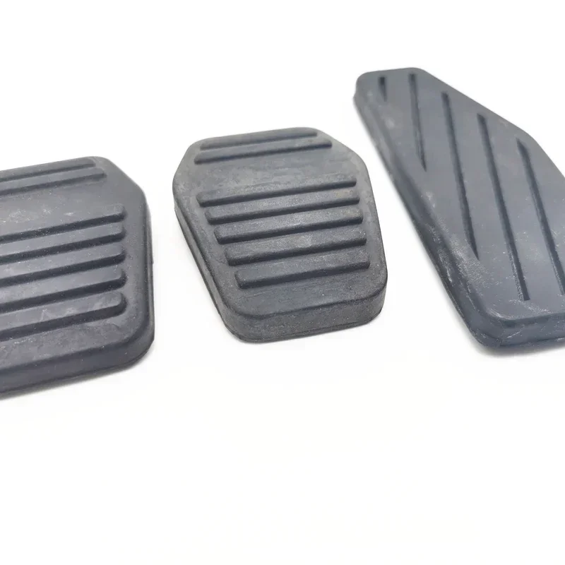 3PCS Throttle Brake Pedal Rubber for BYD F3 F3R Accelerator Pedal Sleeve Clutch Pad Brake Rubber Sleeve Car Accessories