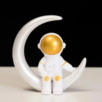4 pcs Astronaut Figure Statue Figurine Spaceman Sculpture Educational Toy Desktop Home Decoration Astronaut Model For Kids Gift 5