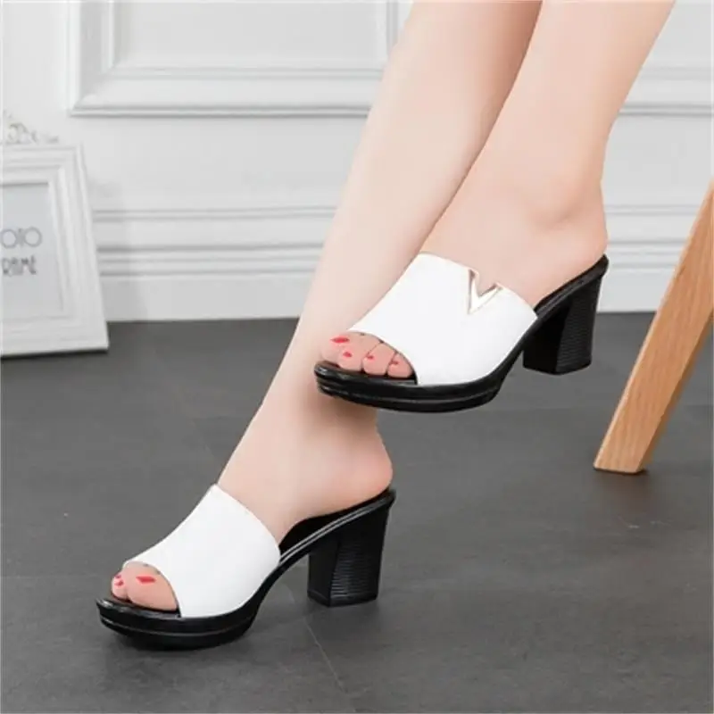 Amazon.com | Kiara Shoes White Mule in Leather Made in Italy 4 US to 10 US - Heel 8 - K5104 Bianco (4 US, White) | Mules & Clogs