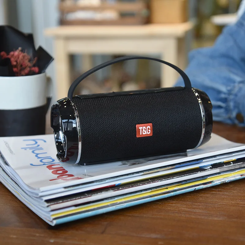 Portable Bluetooth Subwoofer Speaker with Powerful Bass and FM Radio, 10W Sound Box