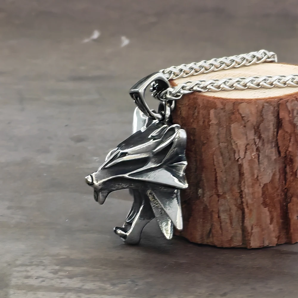 Vintage Nordische Wolfskopf-Anhänger-Halskette, Massives Edelstahl-Amulett mit Holz-Geschenkbox für Männer