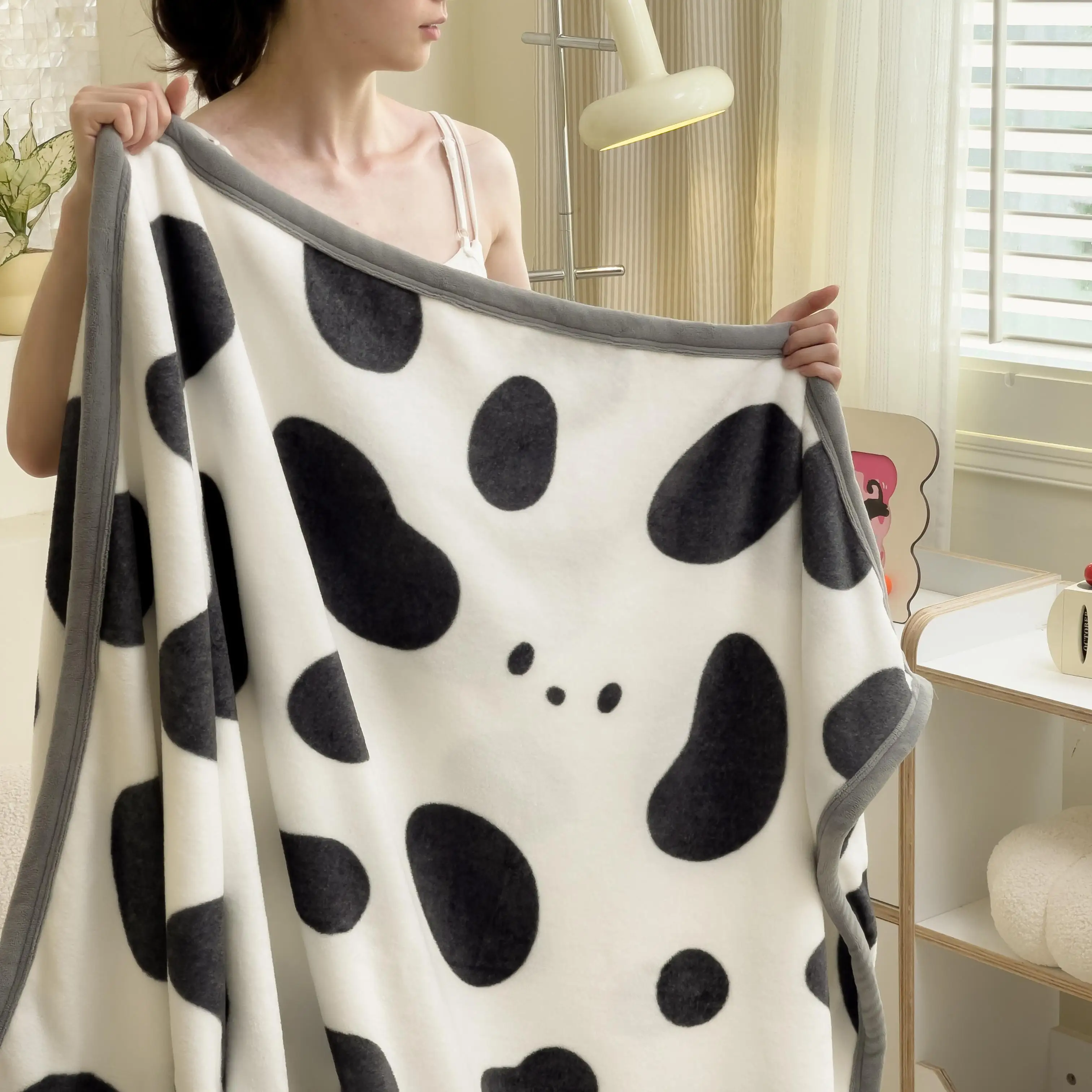 YanYangTian 2024 New Capybara Thin blanket sofa cover bedding Cute puppy print Autumn Winter warm comforter Home and decoration 6