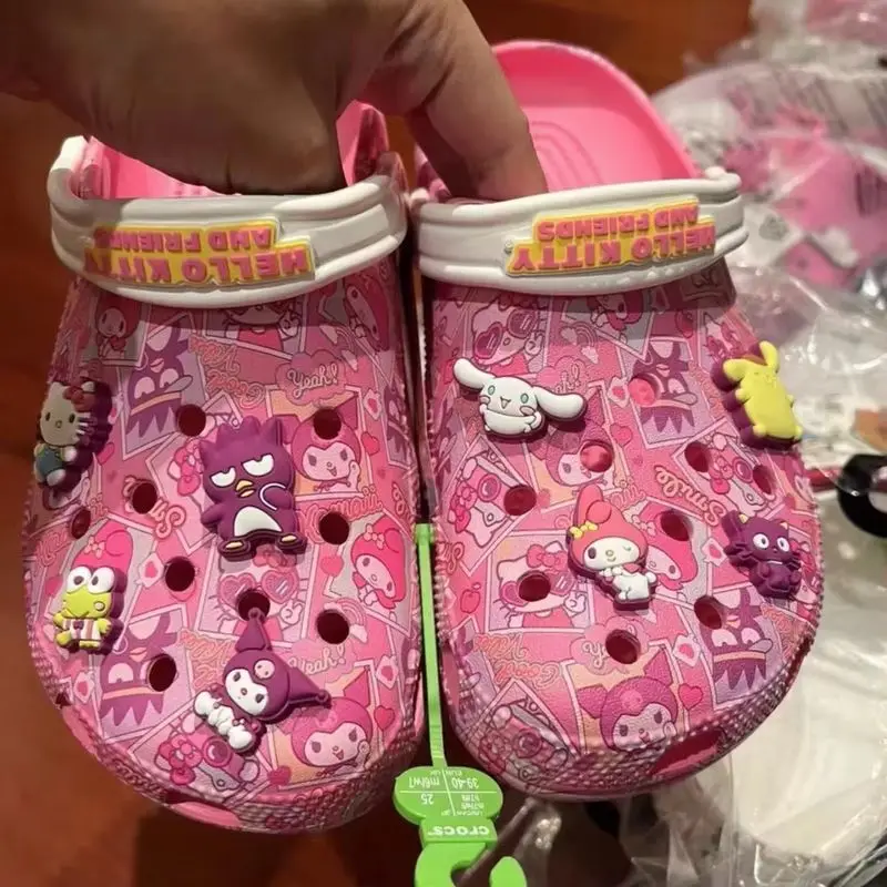 thumbnail image 1 of Sandalias Kawaii Sanrio Hello Kitty para niños, Melody Cinnamoroll Crocs, lindas niñas, zapatillas para niños, zapatos de playa antideslizantes, regalo para niños, 1 of 4