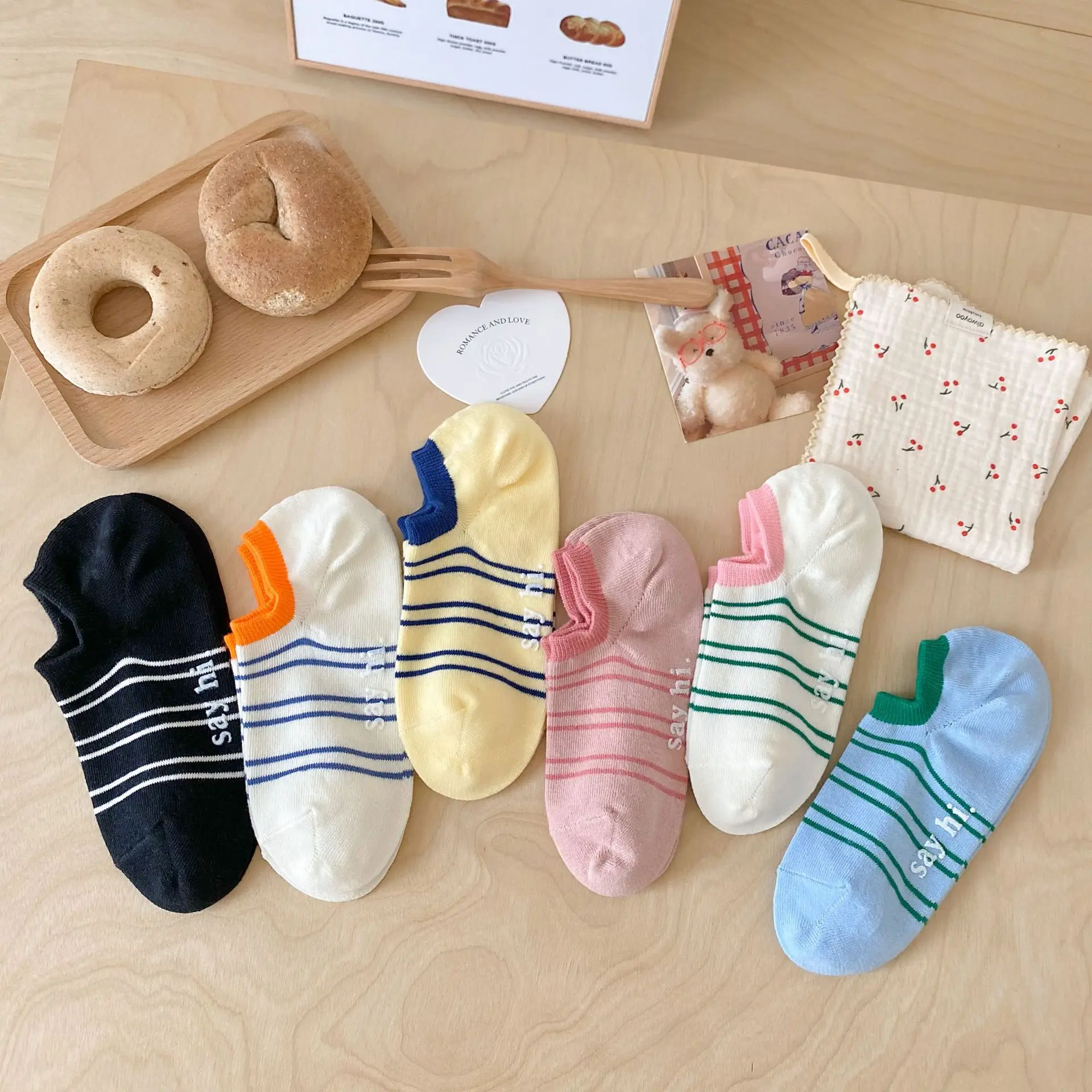

Women's Socks Summer Thin Sweat Absorbent Breathable Non-slip Color Stripes Light Mouth with Invisible Boat Socks