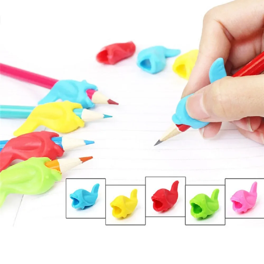 5 Impugnature Matita Ergonomiche In TPR – Correggono La Postura, 5 Colori, Per Adulti E Bambini