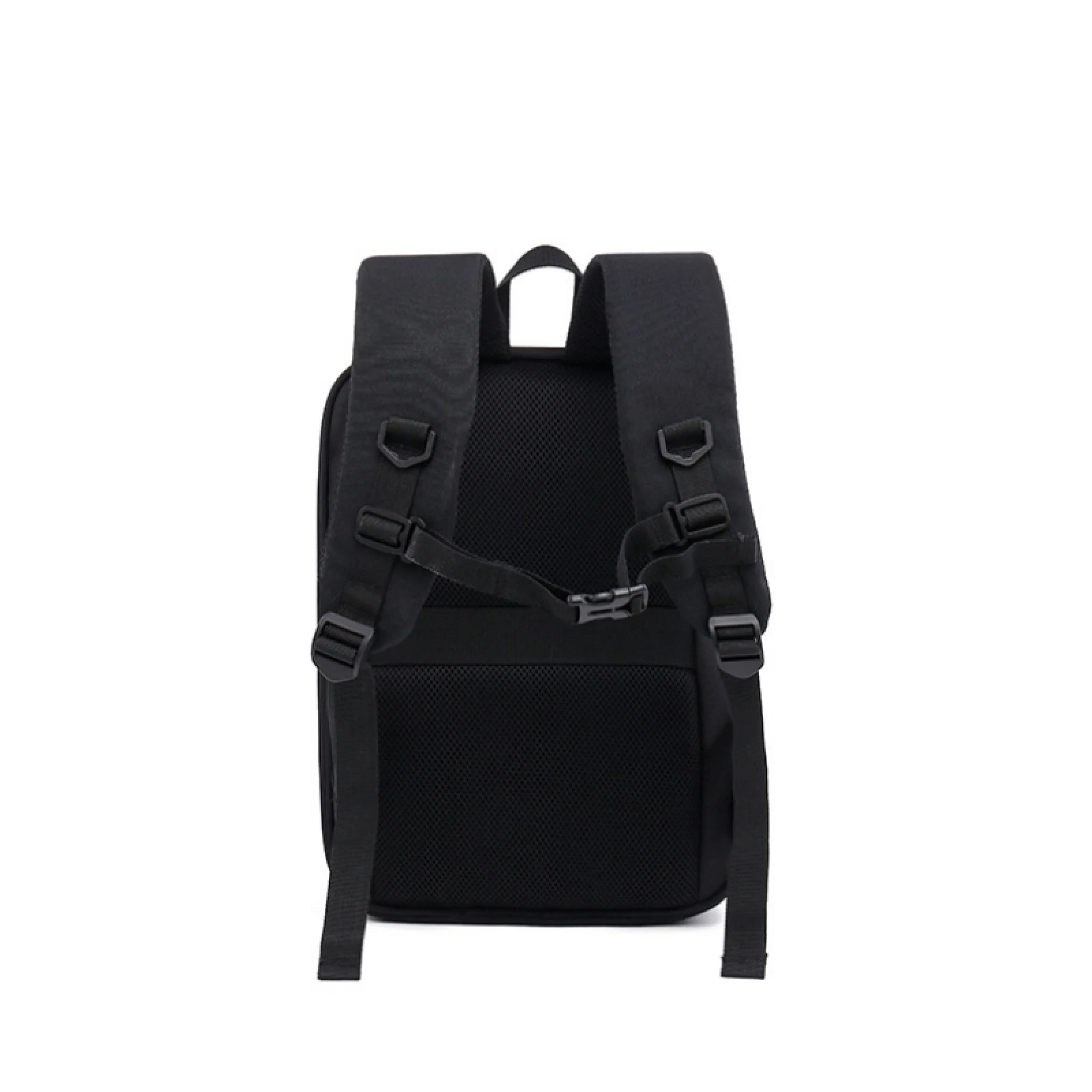 NEO 2용으로 특별히 설계된 대용량 배낭 보관 가방은 N3 안경을 보관할 수 있습니다. 하드 쉘 보호 기능이 있습니다.