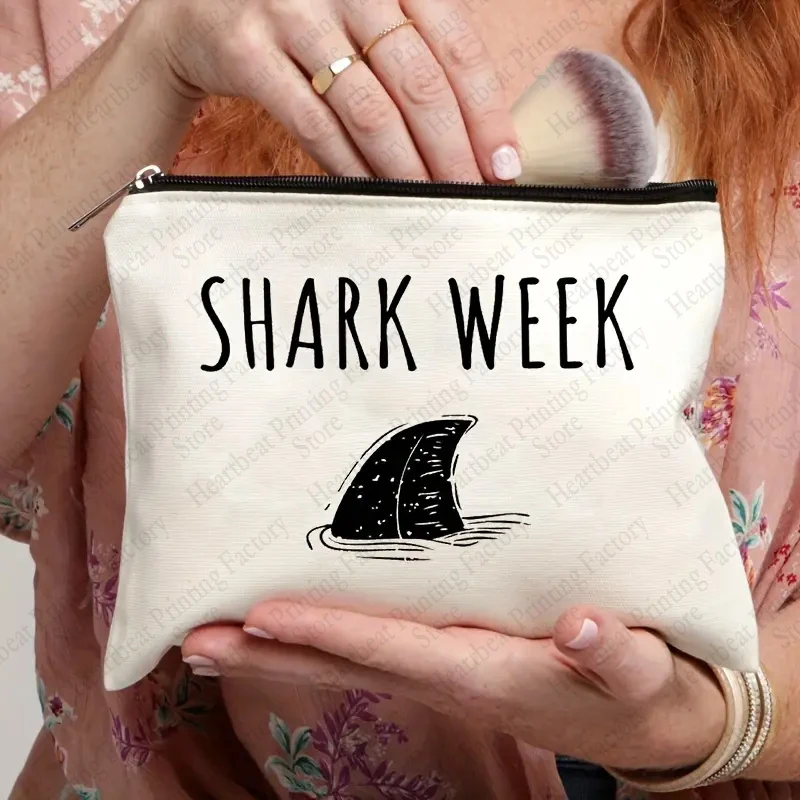 Hai-Geschenk Für Frauen – Make-up-Tasche „Just A Girl Who Loves Sharks“, Wasserabweisend, 25 X 17 Cm – Lustige Kosmetiktasche Für Hai-Liebhaber