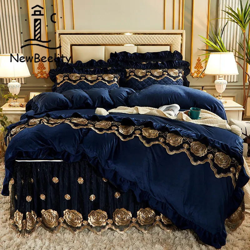 

European Quilted Velvet Duvet Cover Set Double Bed King Size Embroidery Lace Luxury Quilt Cover Solid Color 2 Pillowcases Soft