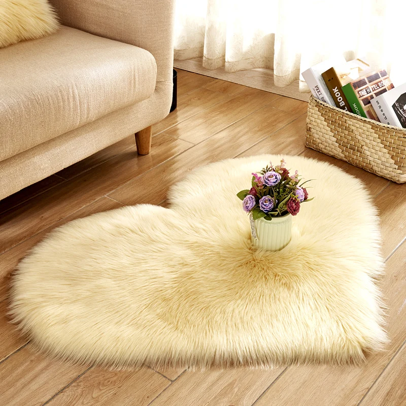 Furry Solid Color Heart Rug Bedroom Bedside Floor Cushion Living Room Coffee Table Mat Fashion Home Decor Anti-Slip Carpets