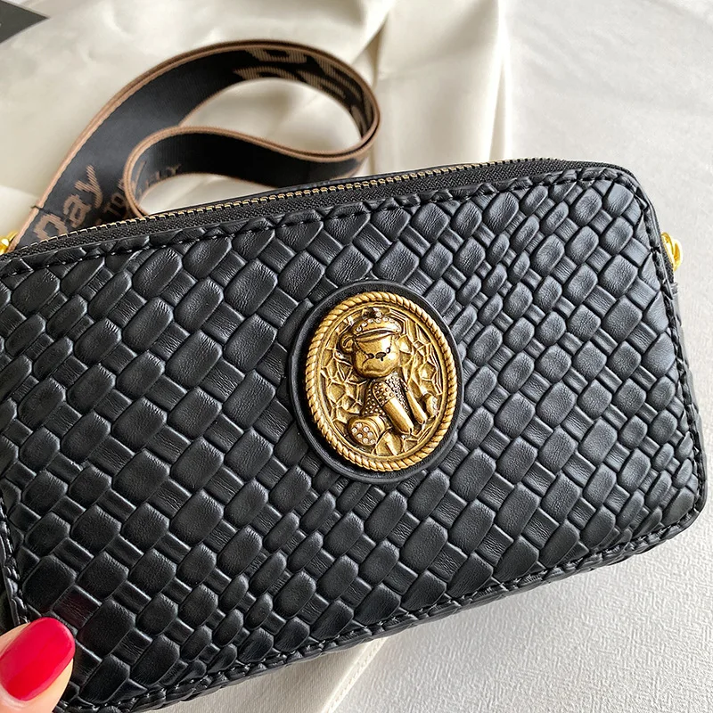 New European and American minimalist texture women's bag, fashionable large capacity crossbody bag, camera small square bag