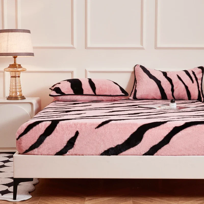 New Tiger Pattern Speed Warming High Density Rabbit Plush Fabric Sheet 360 Degree Full Wrap Side Height