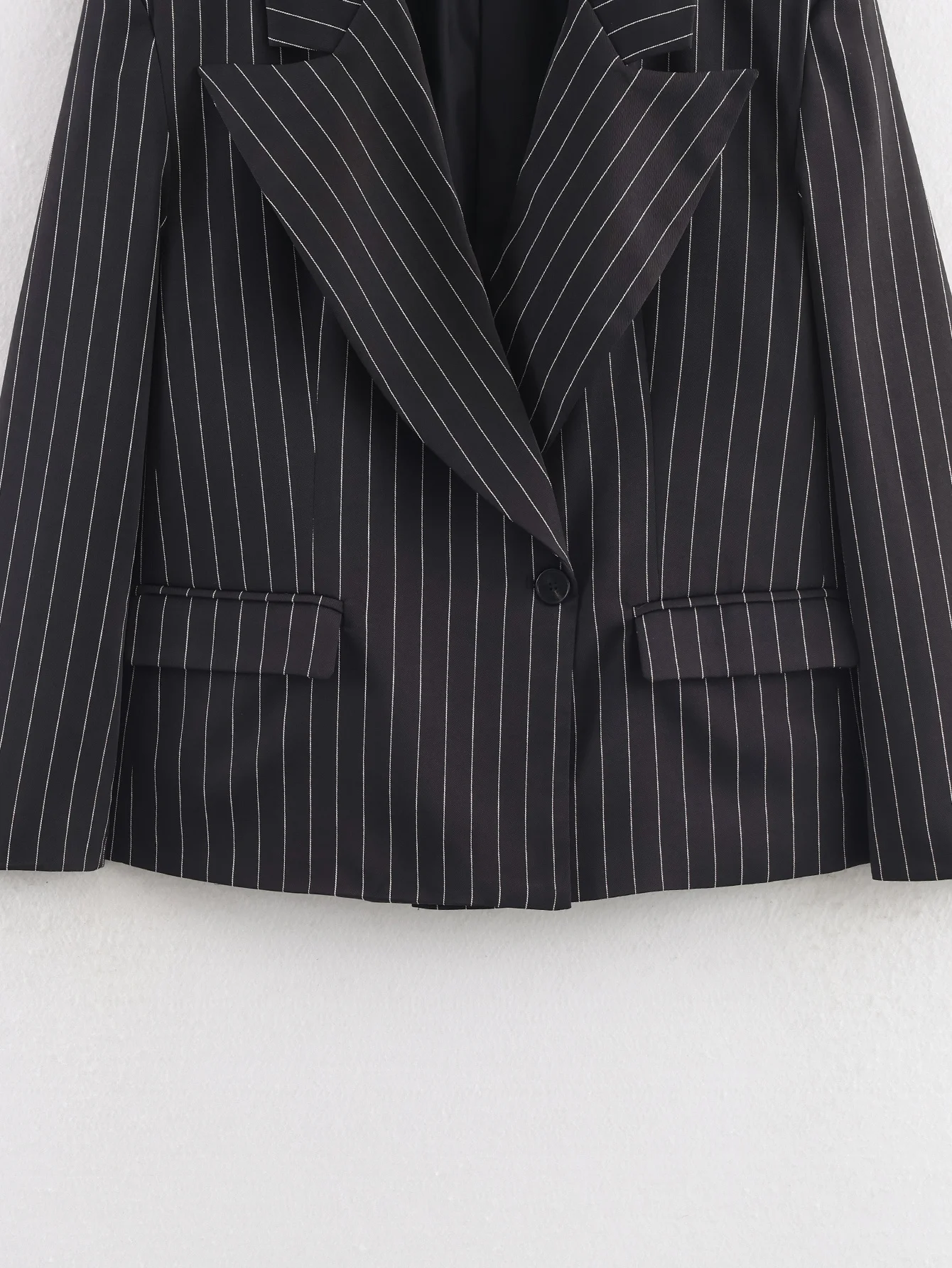 HH Damen Mode Gestreifter Weitschultriger Sexy Blazer Weibliche Persönlichkeit Vielseitiger Temperamentvoller Lässiger Büro-Anzug – Detail 5