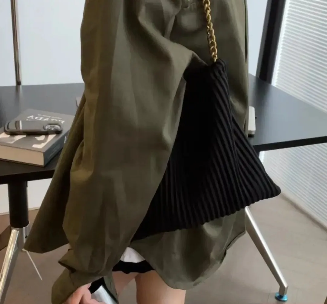 Luxury Designer Handbag Women Fashion Pleated Bucket Crossbody Bags Cute Lady Soft Leather Shoulder Bag Messenger Bag Coin Purse