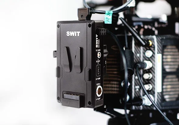 SWIT KA-R30S 14.4V V-mount Hotswap Plate for MINI / MINI LF, 43Wh, 200W Constant Load Cells At Least 2 Minutes Run Time