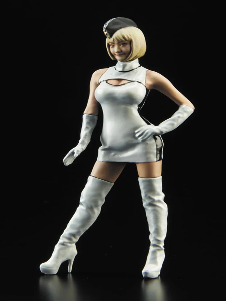 Unassambled 1/20 85mm  modern girl stand with Short hair 85mm   Resin figure miniature model kits Unpainted