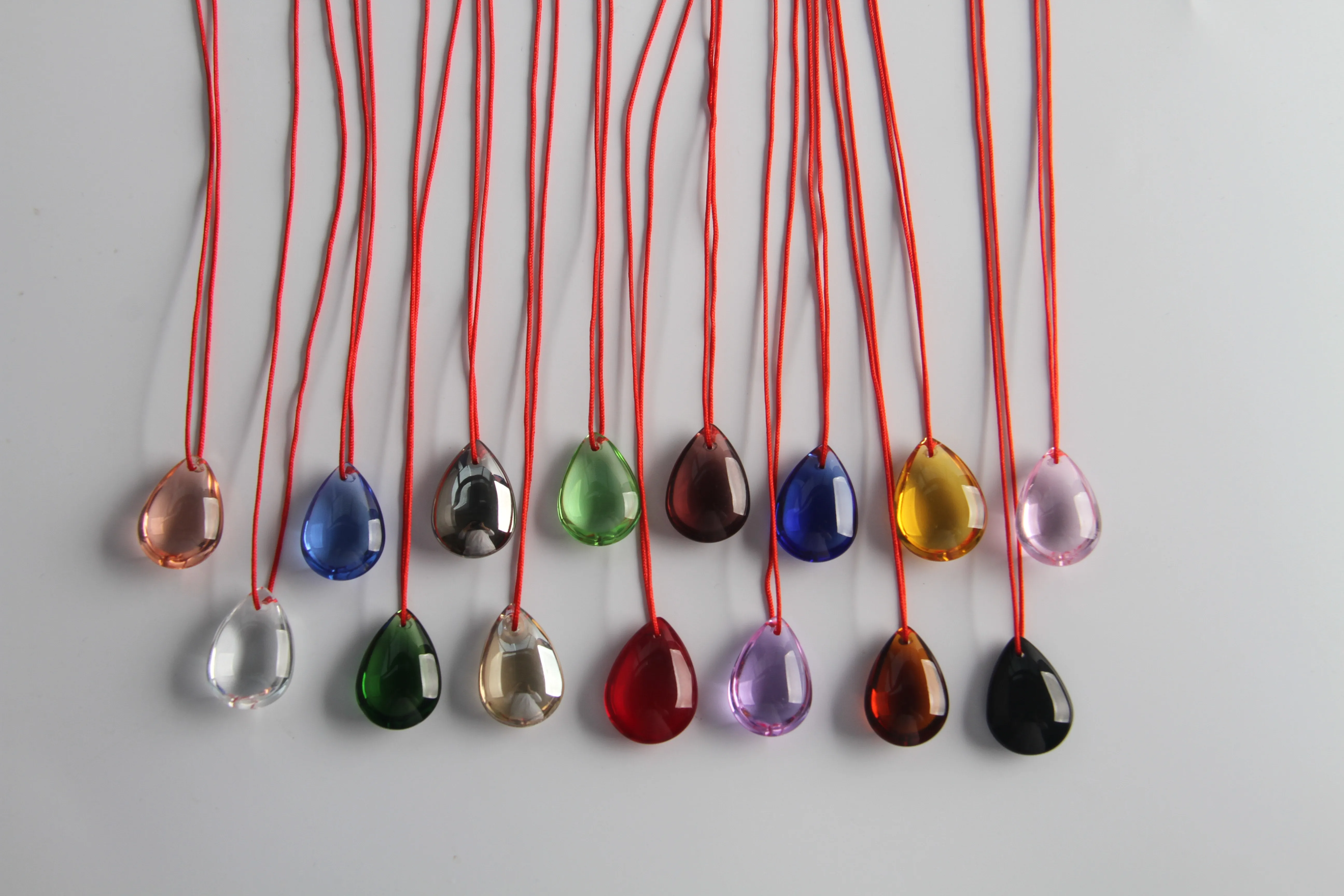 Colors 22mm Crystal Smooth Beads Glass Tear Drop Pendant with Red Strand For Suncatcher Necklace Fenshui Home Marrige Decoration