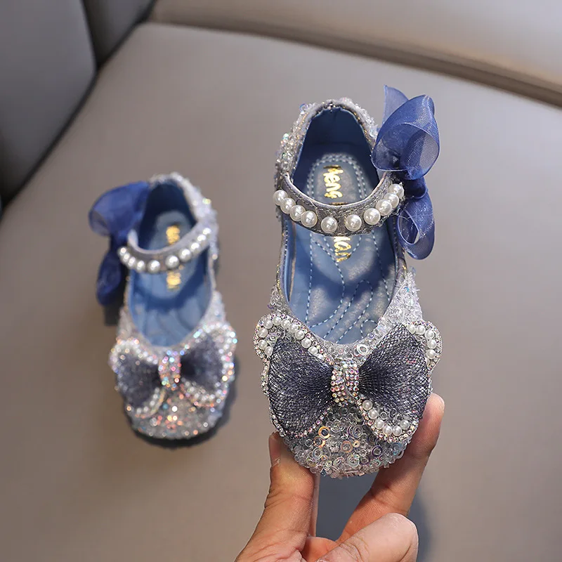

Girls Flats 2022 New Autumn Baby Shoes Kids Sandals Fashion Pearl Princess Party Dress Breathable Toddler Glitter Bow Soft Sole