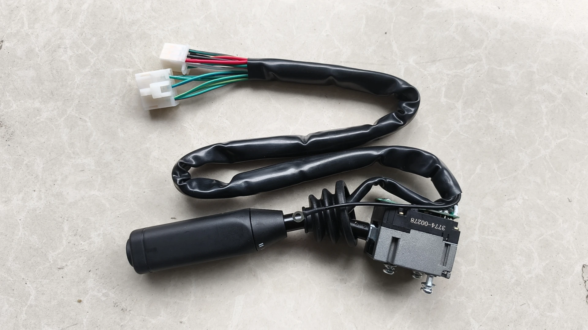 Chinese Bus Parts Yutong Bus Combination Switch 3774-00278 Affordable Price