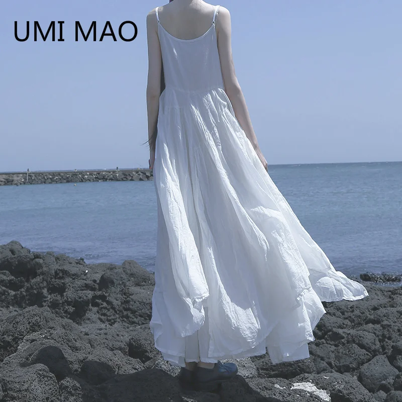 Женское платье на бретелях UMI MAO Yamamoto черное белое сверхдлинное асимметричное
