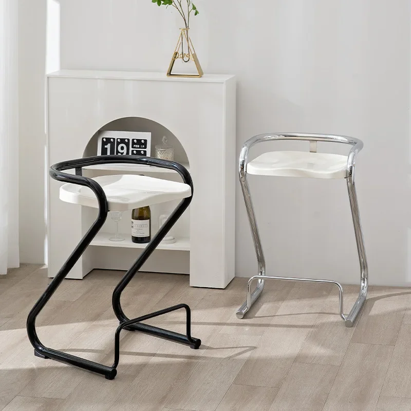 Sedie moderne in ferro per il tempo libero minimalista e creative, controsoffitti alti