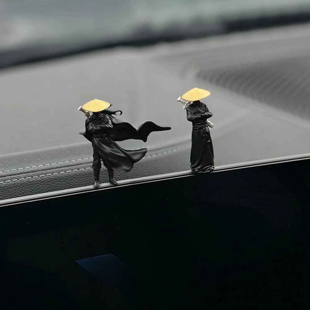 2 Pcs Chivalrous Trinkets Terrarium Miniature Figurine Halloween Things Landscape Plastic Garden Figurines Office Artware