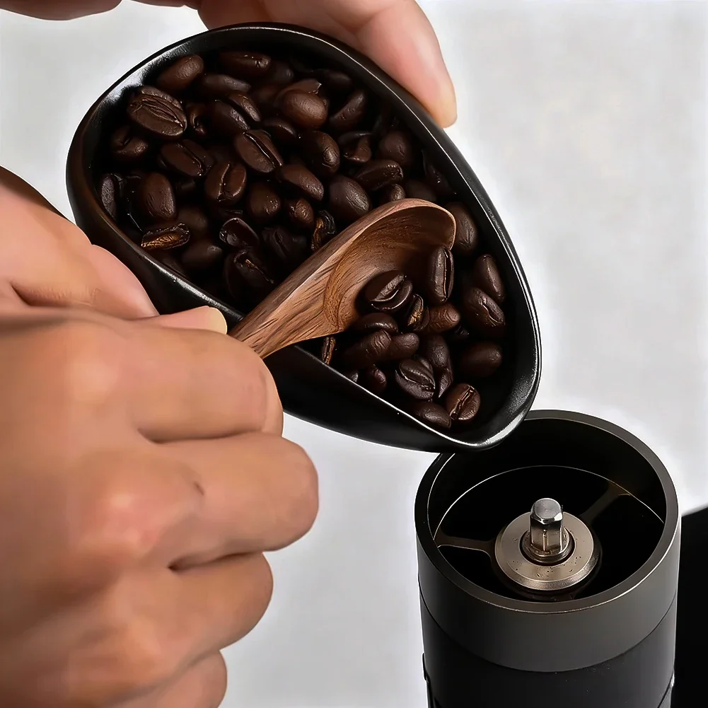 Coffee Bean Dosing Cup White Pottery Teaspoon Tea Separator Light Spray Bottle Anti-Static Coffee Bean Spray for Coffee Lovers