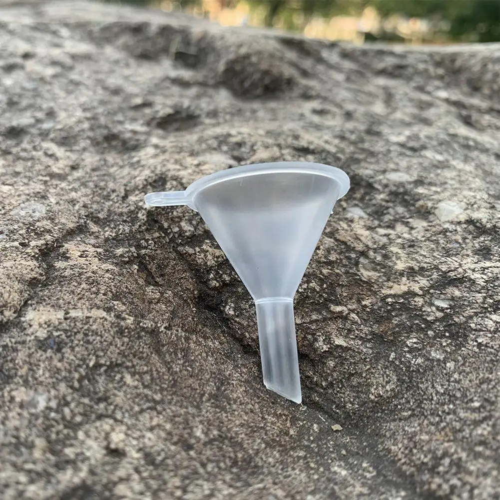 Mini Plastic Funnel Small Mouth Liquid Oil Funnels Laboratory Supplies Tools School Experimental Supplies 5PCS Plastic Filter Funnel