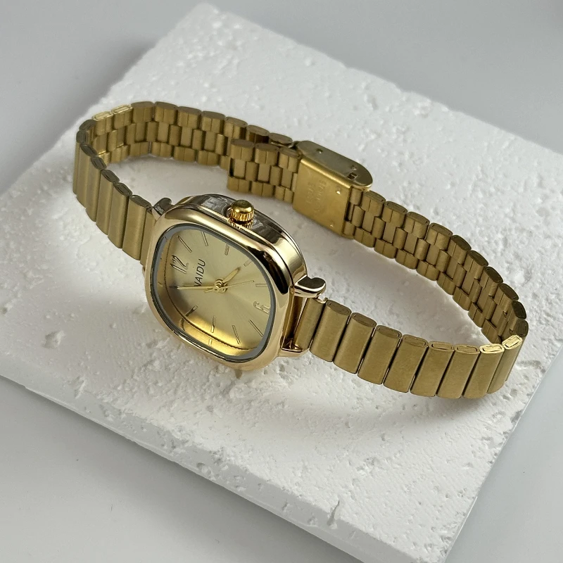 Luxury Women's Quartz Watch with Adjustable Stainless Steel Strap