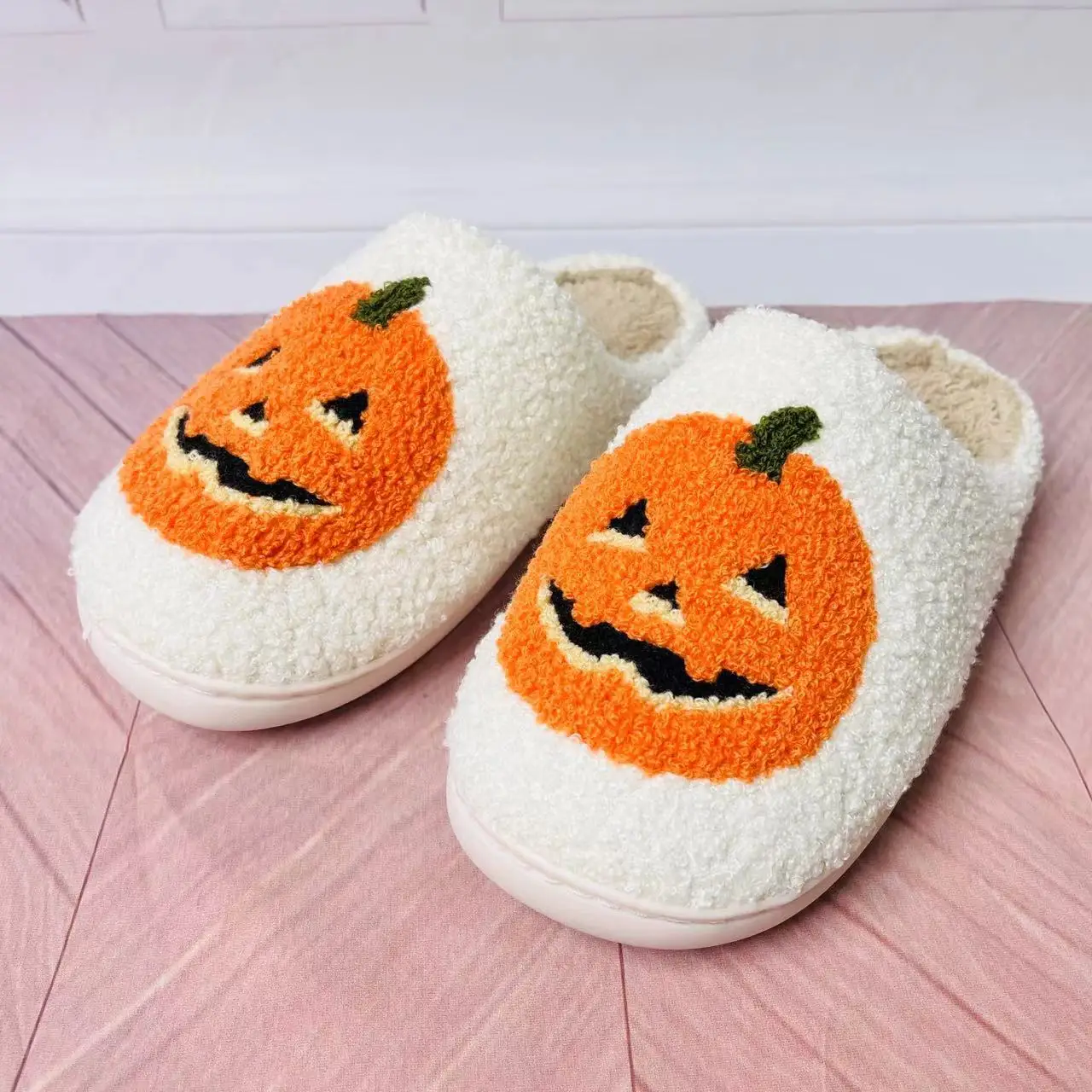 

Halloween Pumpkin Cotton Slippers Houseshoes Women's House Smile Face Ladies Indoor Winter Fluffy Cozy Home Comfy Women Shoes