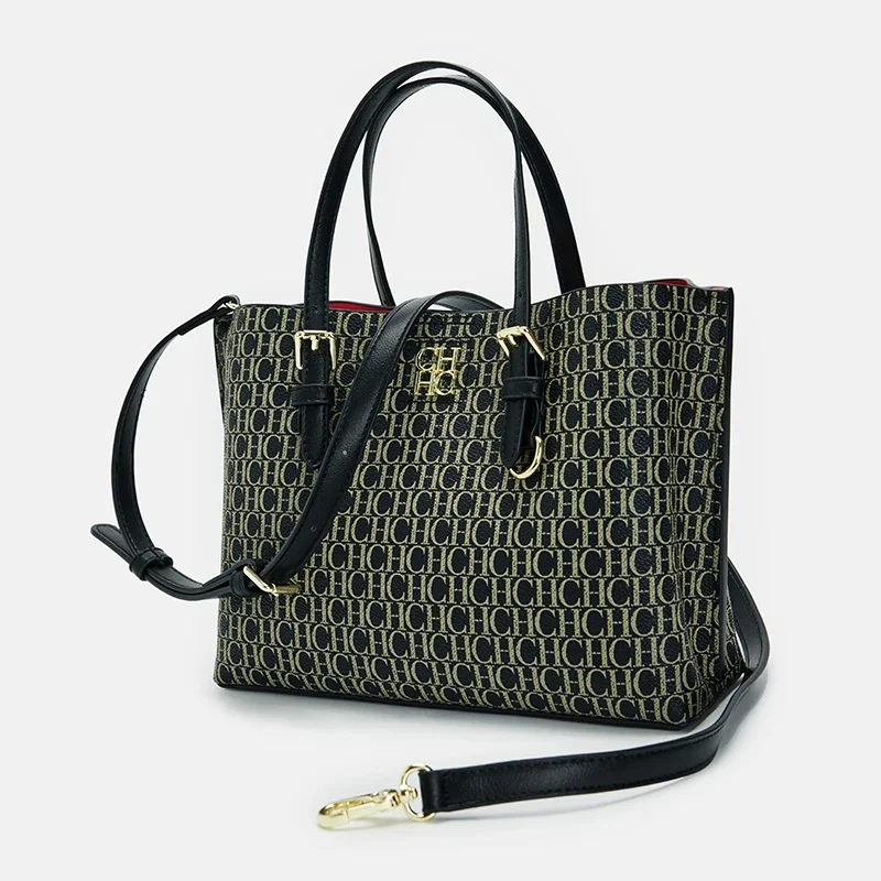 تصميم أحرف CH للسيدات، مع التركيز على الموديلات ال...