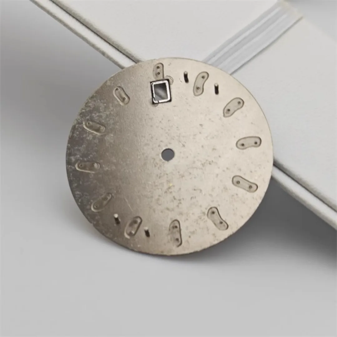 32.5mm Watch Dial Vertical Line Texture Surface Single Calendar Date No Luminous Watch Faces Accessories NH35 Movement
