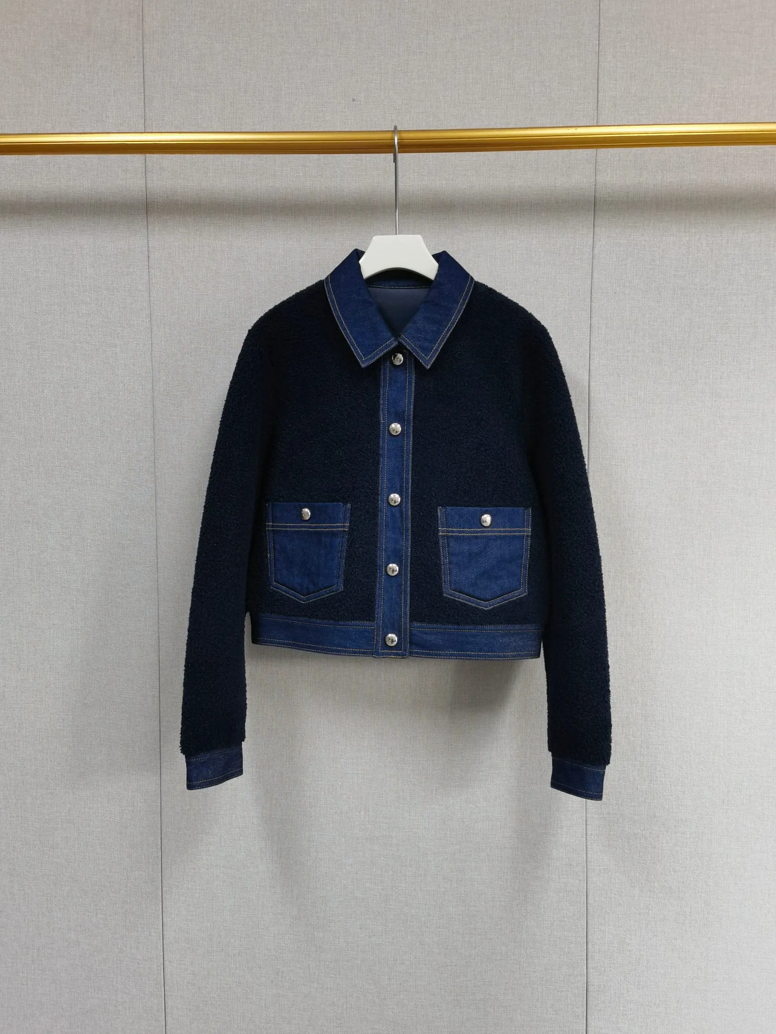 2026 Early Spring Female Retro Denim Lapel Patchwork Long Sleeved Single Breasted Jacket