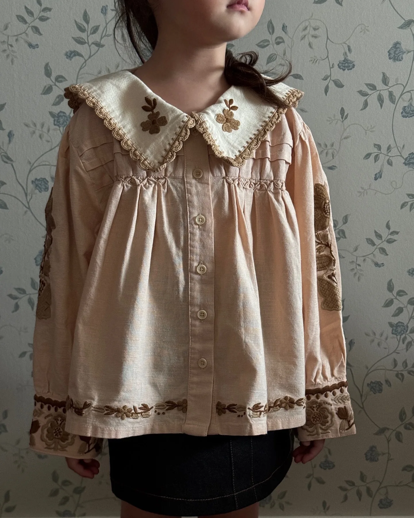 Children's Shirt Spring shirt dress Embroidered pastoral APO series Retro style Gaudin Heavy Embroidery Flower girl Princes