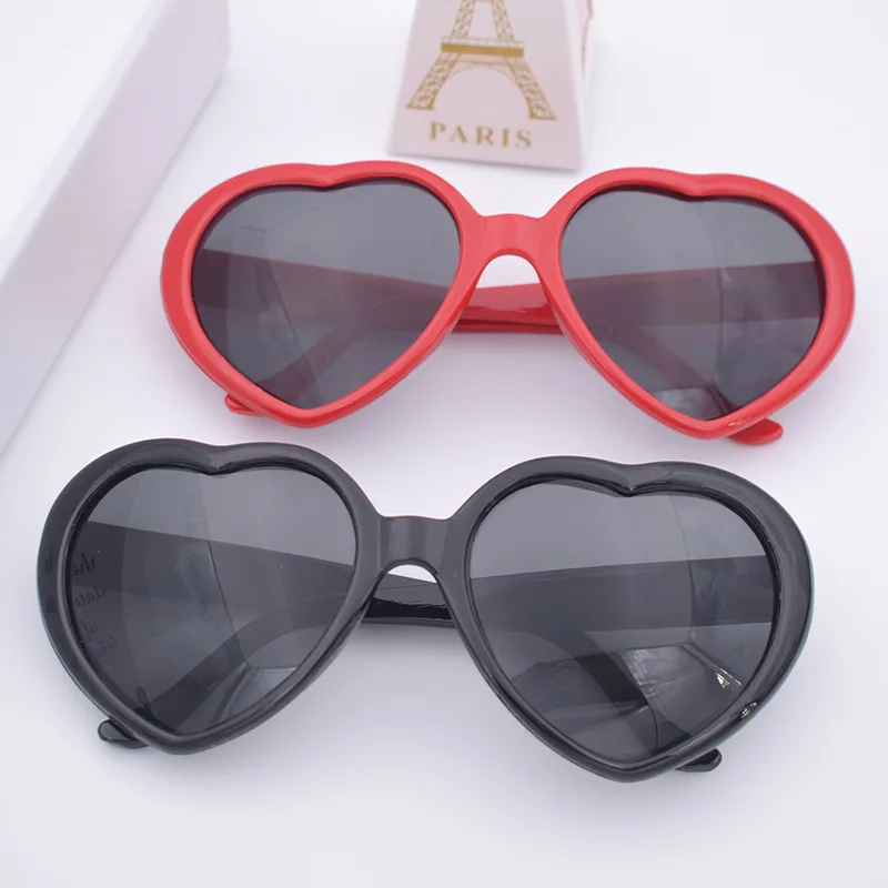 

Peach Heart Sunglasses Love Sunglasses European and American Trend Frameless Conjoined Sunglasses Dazzling Color Glasses