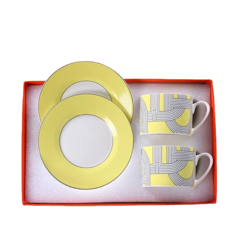 

New European Runway Coffee Set Set Household Afternoon Tea Ceramic Solid Color Cup Bone China Housewarming Gift Tea Cup