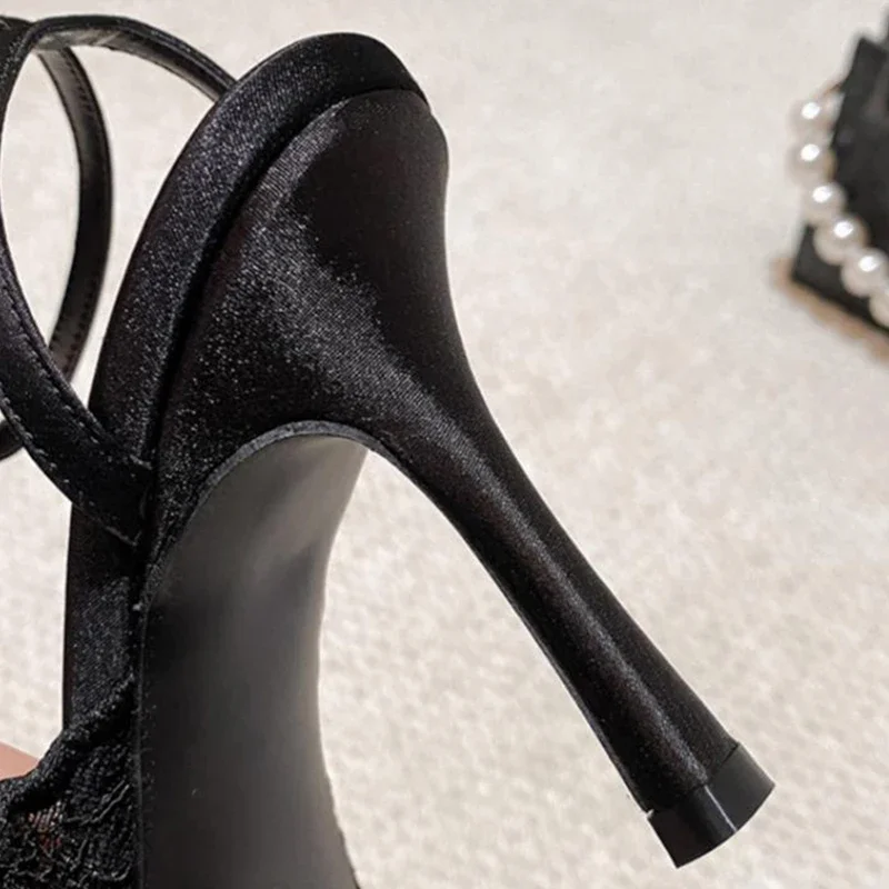Französische sexy Spitzen-Mesh-High-Heels mit spitzer Zehenpartie, Knöchelriemen-Stilettos, atmungsaktive Damenschuhe für Party, Club, Hochzeit, Übergrößen – Detail 4