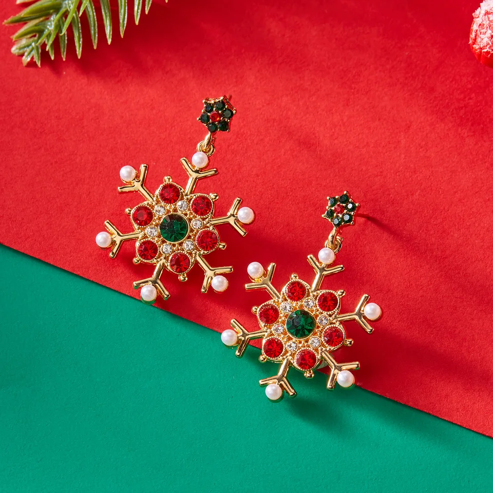 Boucles D'orelles Flocon De Nege En Strass Blancs. Boucles D'orelles Pendantes, Crochets