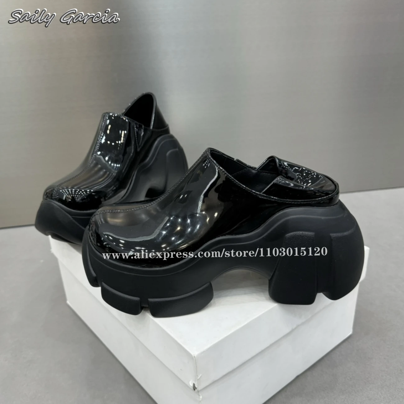 

Patent Leather Glossy Thick-Sole Loafers 2024 New Y2K Ins Fashion Street Photography Style Shoes Round Toe Platform Slip On Shoe