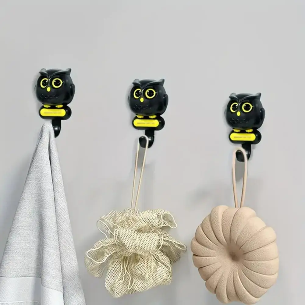 Novelty Owl Coat Hanger Charming Owl Key Hook with Automatic Eye Movement Decorative Wall Hanger for Towels Unique Office Decor