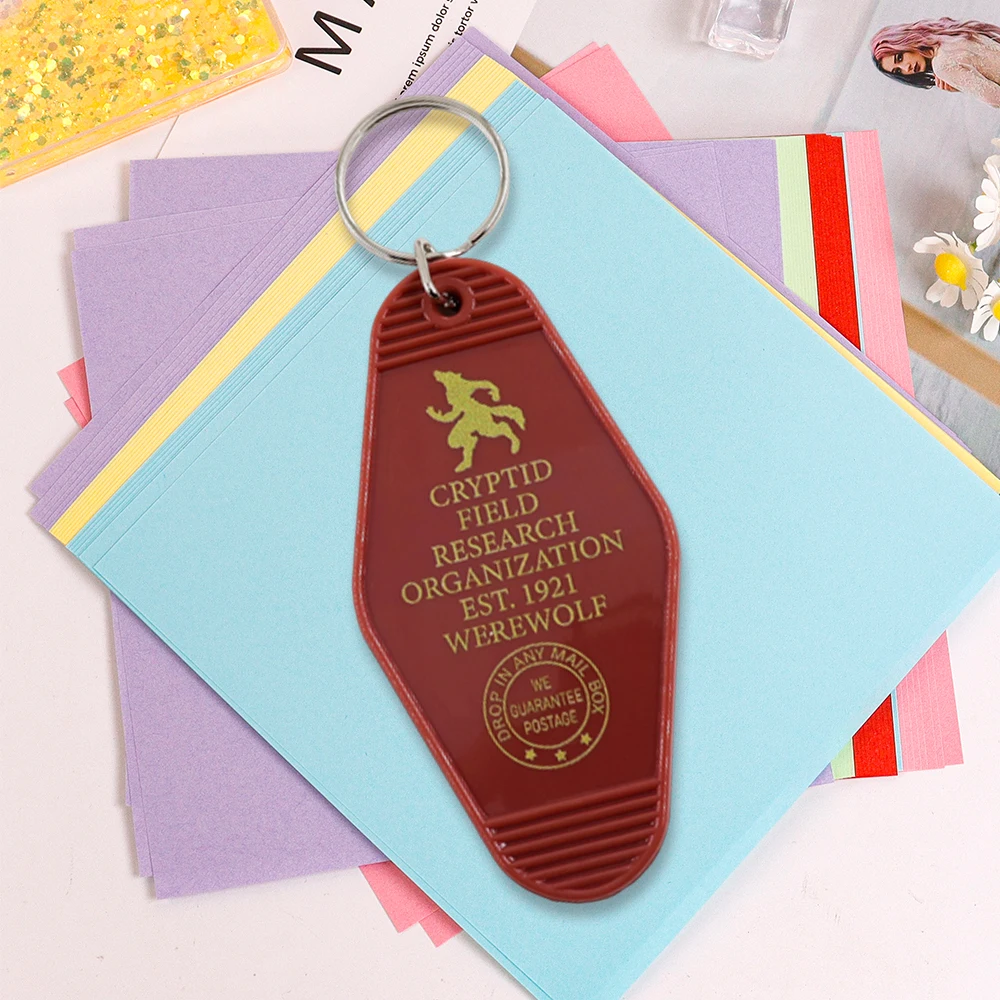 Cryptid Field Research Organization Est.1921 Werwolf Mothman Schlüsselanhänger Mysterious Creatures Key Tag Fans Collection Zubehör – Detail 23