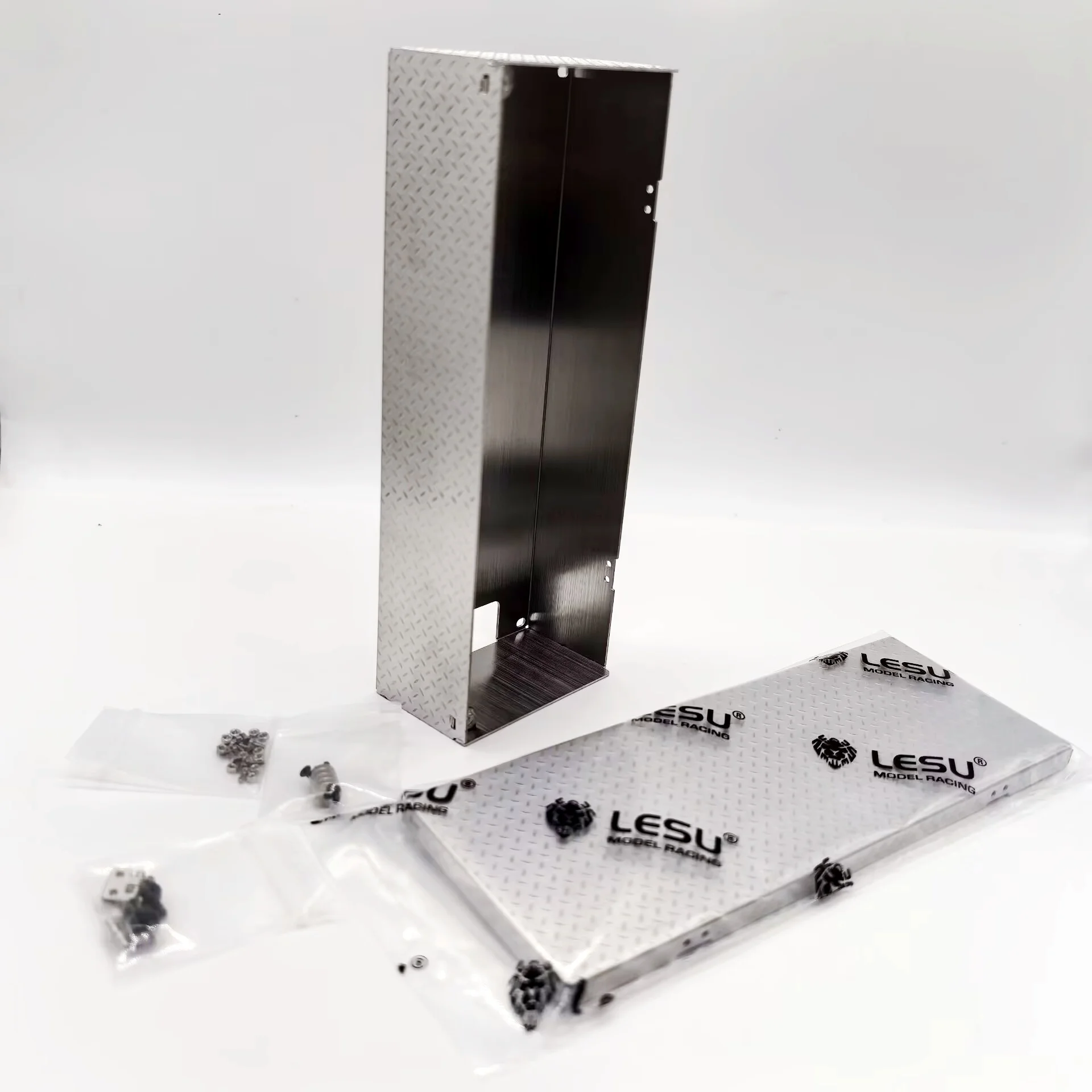 RC 1/14 LESU Metall-Werkzeugkasten Batteriekasten Werkzeugkiste für Tamiya Muldenkipper für SCANIA MAN VOLVO Kipper-LKW DIY-Teile