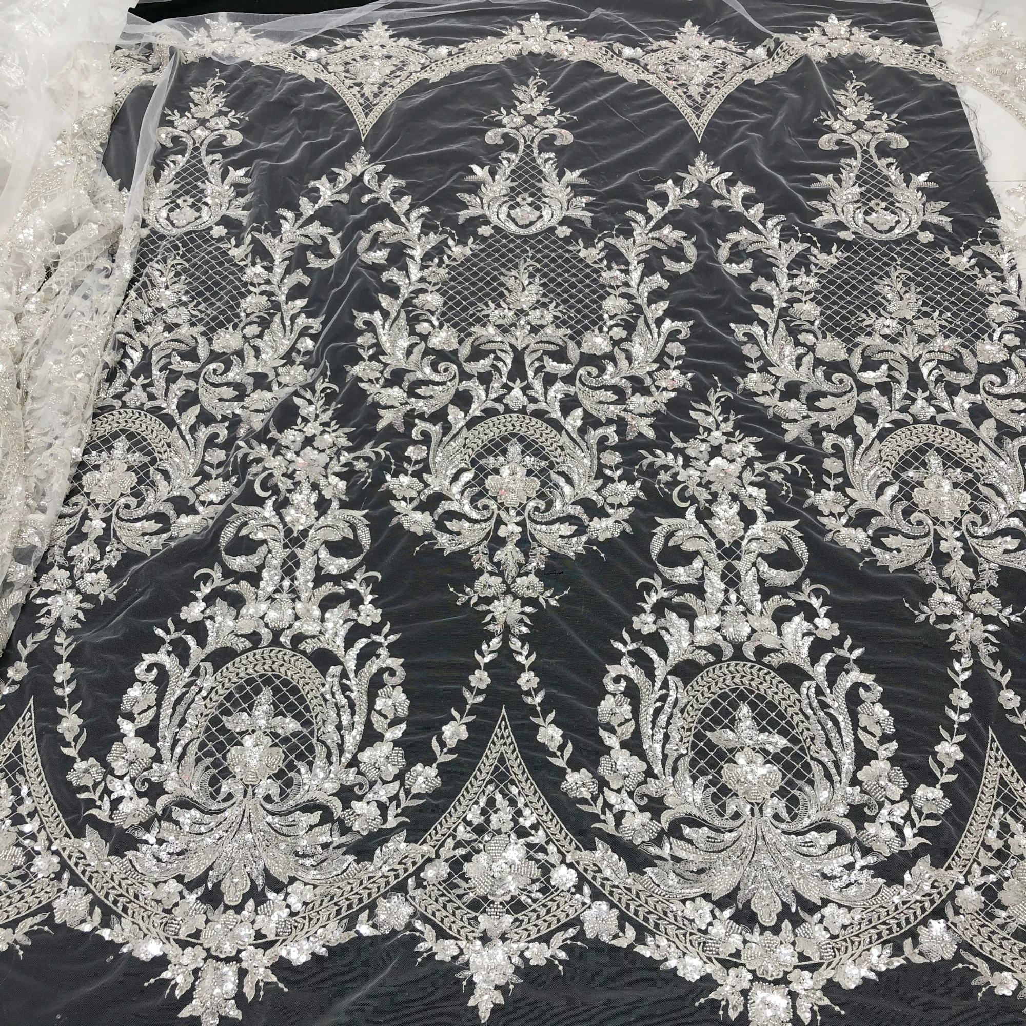 

Exquisite Luxury Silver Sequins Beads Embroidery High-Grade Wedding Dress Evening Dress Lace Fabric Private Custom Clothing