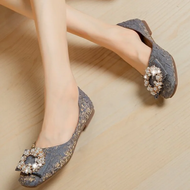 

2023 New Fashion Summer Elegant Women's Flat Comfortable Outdoor Casual Shoes Flat Metal Decoration Slippery Women's Shoes Flats