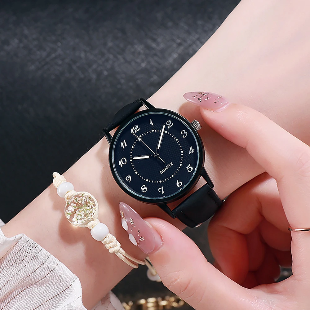 Classic Women\'s Casual Quartz Leather Band Strap Watch Round Analog  Wrist  Luminous Hands Clock