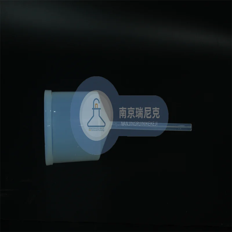 Soluble polytetrafluoroethylene ion exchange column PFA chromatography column micro integrated molding