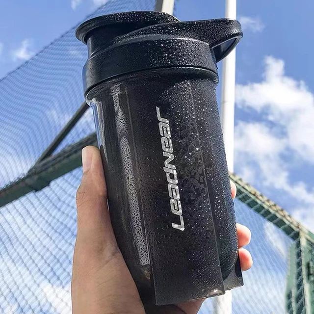 Smartshake Revive Shaker Cups for Protein Shakes With Storage for