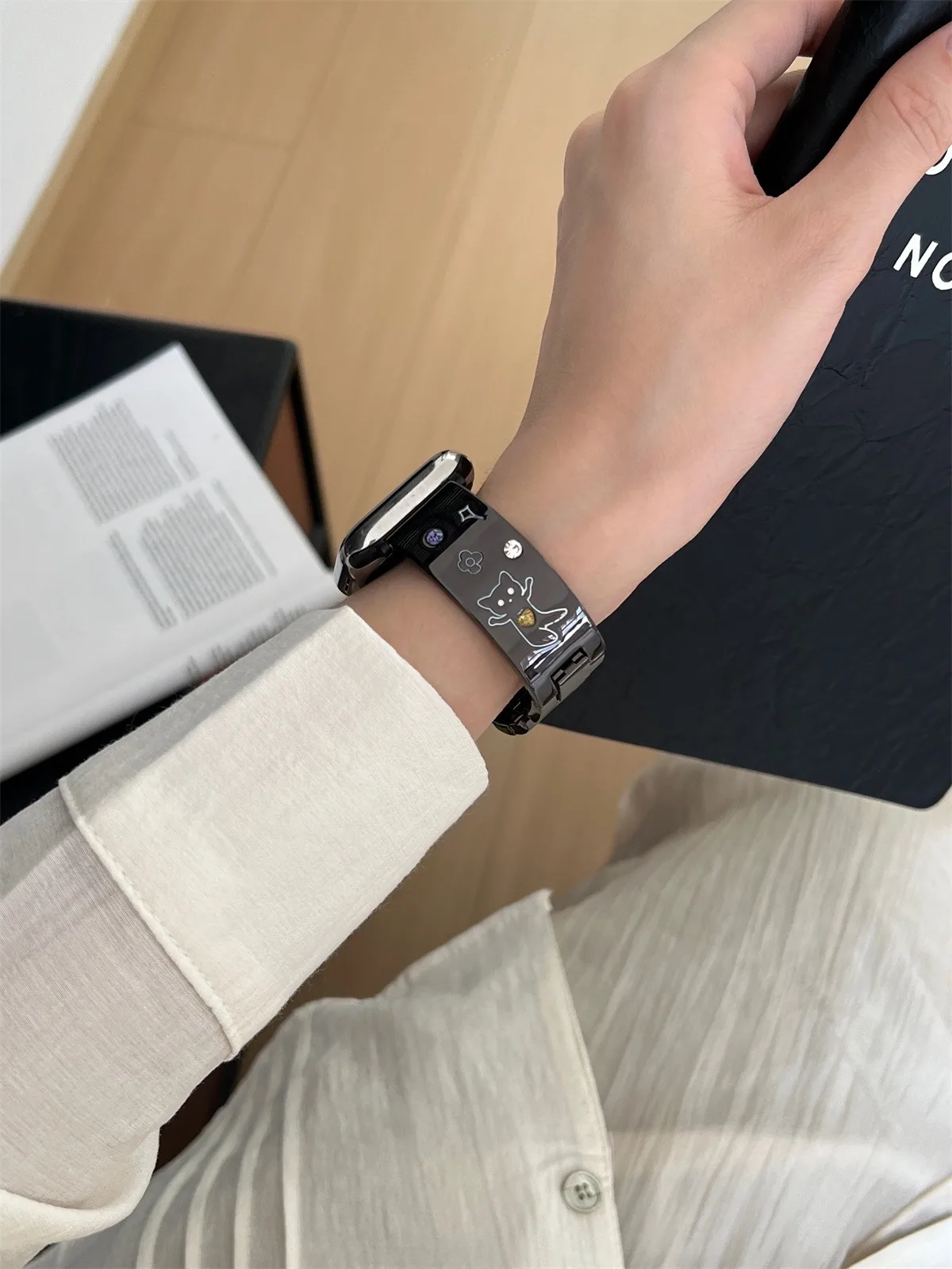Bracelet de montre pour iwatch 42/44/45/46/49 mm 38/40/41 mm Bracelet de montre tendance en métal pour montres série Ultra2 série 10/9/8/7/6/5/4/3/2/1_voghion.com