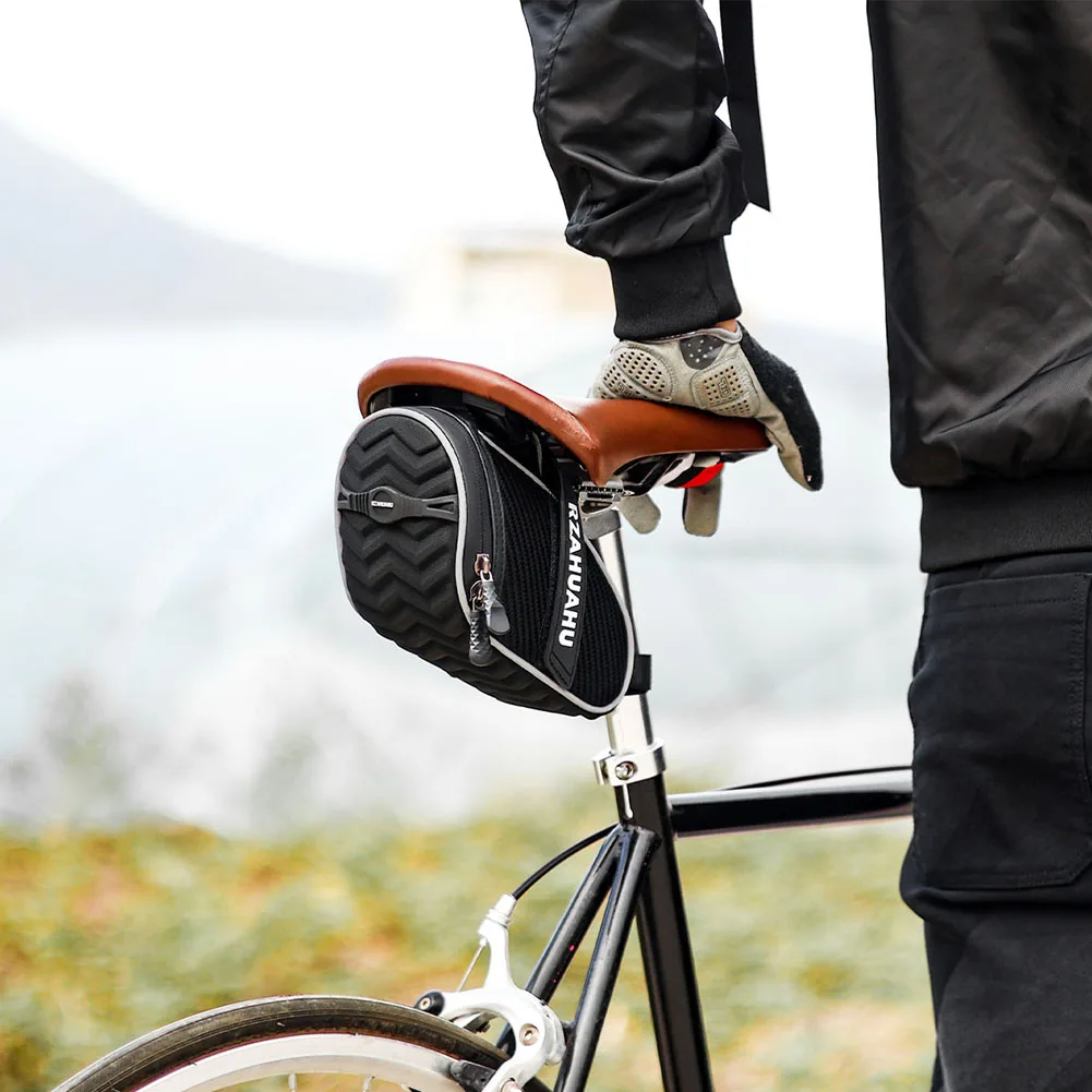 Description Picture 5 of item1L Portable Bike Tail Bag Reflective Cycling Rear Seatpost Bag Lightweight Bicycle Rear Bag MTB Road Bike Accessories