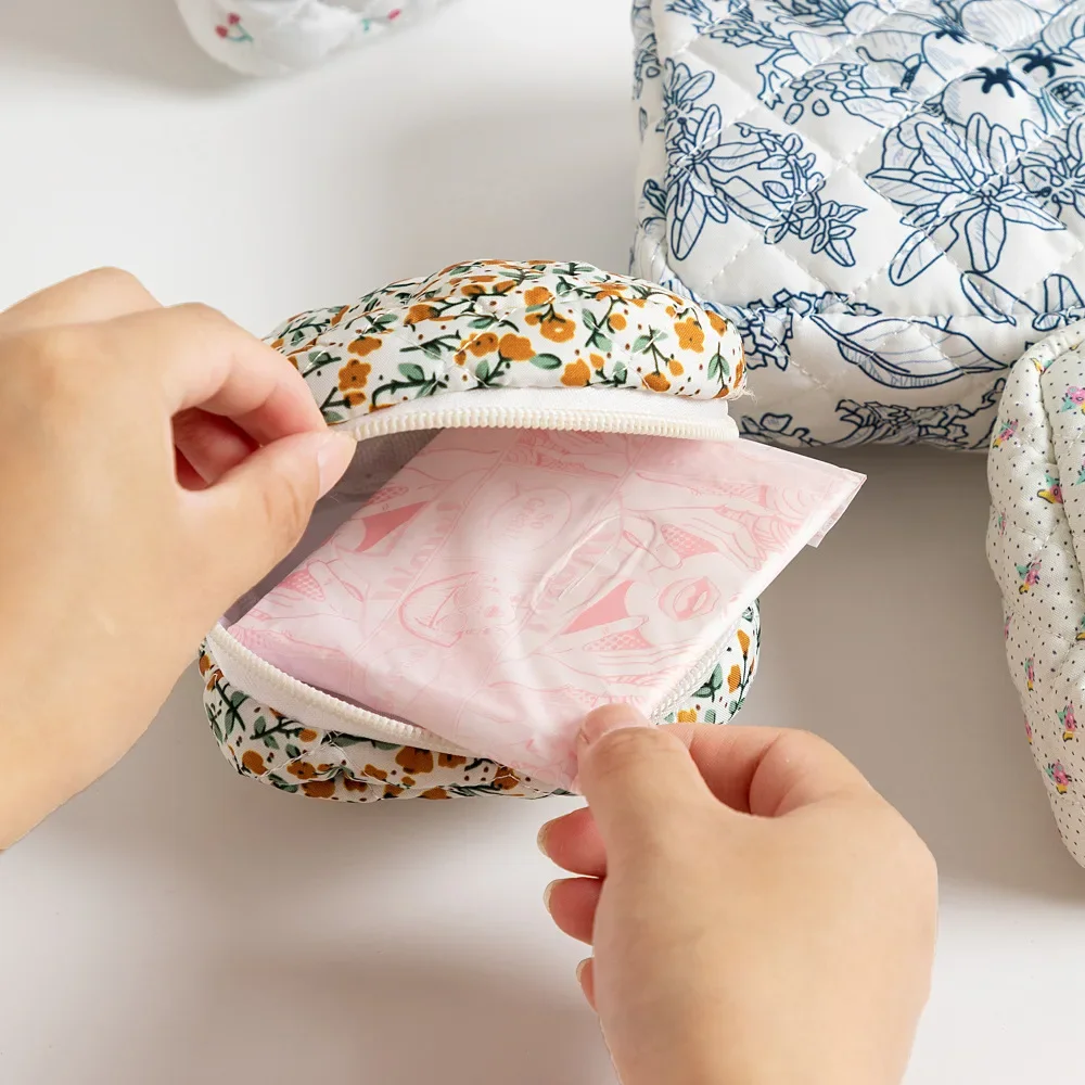 Cute Coin Purse Makeup Bag Cartoon Fabric Women's Key Bags Lipstick Bags Monthly Affairs Sanitary Pad Storage Bag Organizer 6